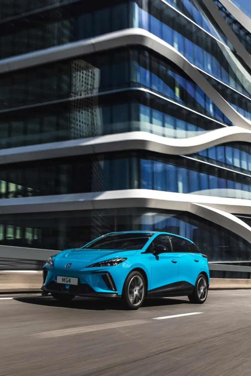 Ventajas de comprar un coche híbrido en 2026